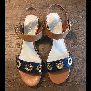 Anne Klein navy/tan heels 9.5